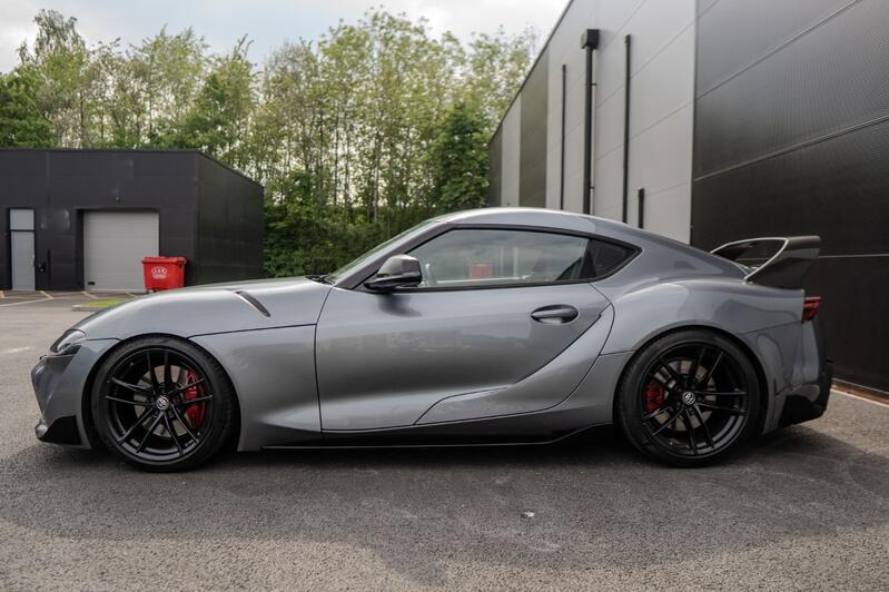 TOYOTA SUPRA