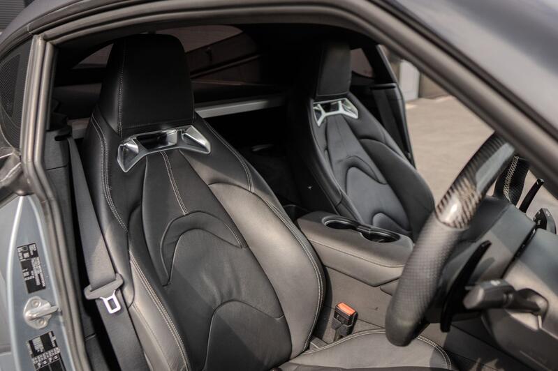 TOYOTA SUPRA