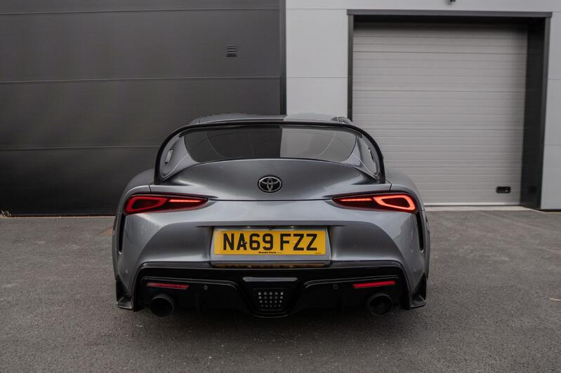 TOYOTA SUPRA