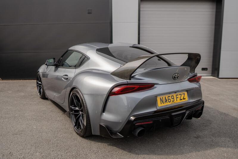 TOYOTA SUPRA