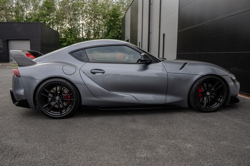 TOYOTA SUPRA