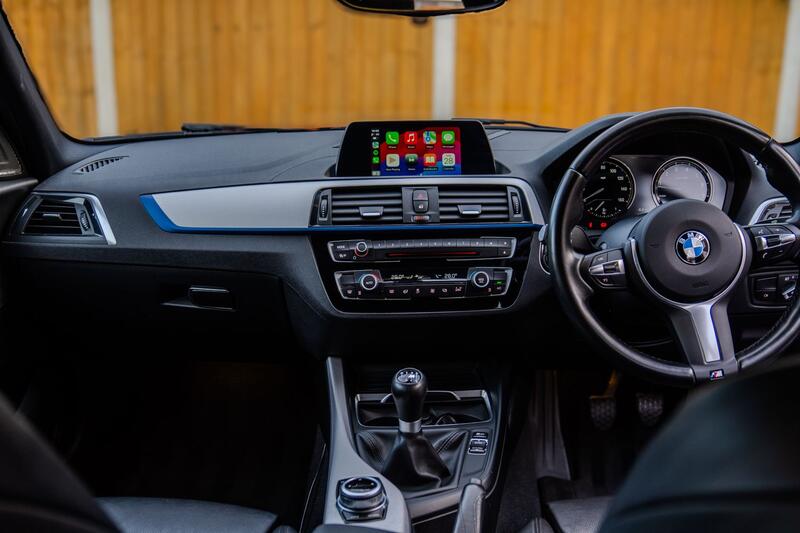 BMW 1 SERIES