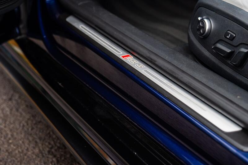 AUDI RS5