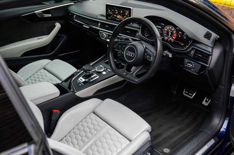AUDI RS5