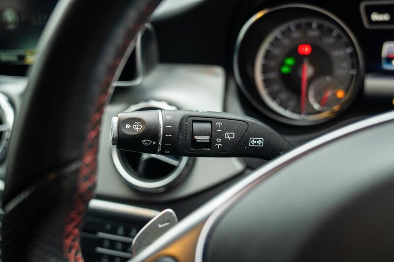 MERCEDES-BENZ GLA CLASS