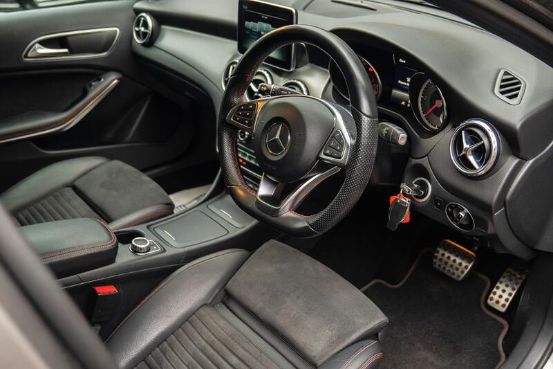 MERCEDES-BENZ GLA CLASS
