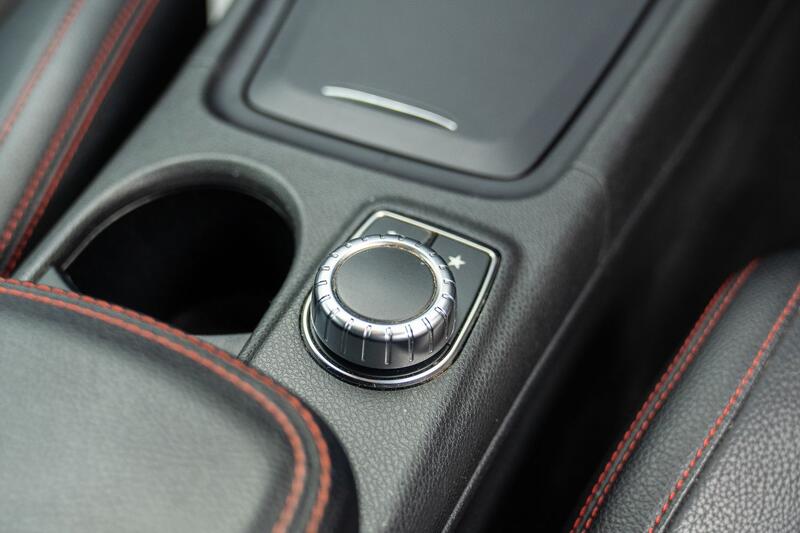 MERCEDES-BENZ GLA CLASS