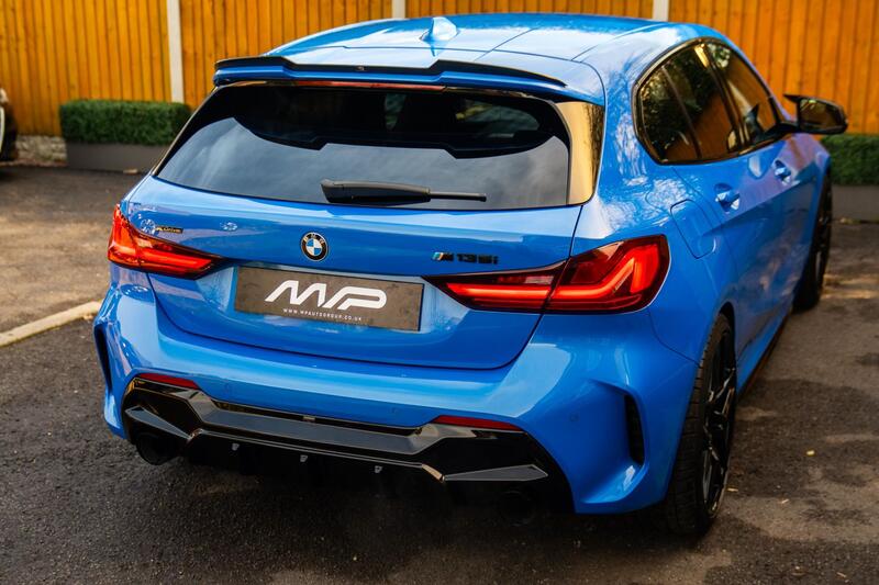 BMW 1 SERIES