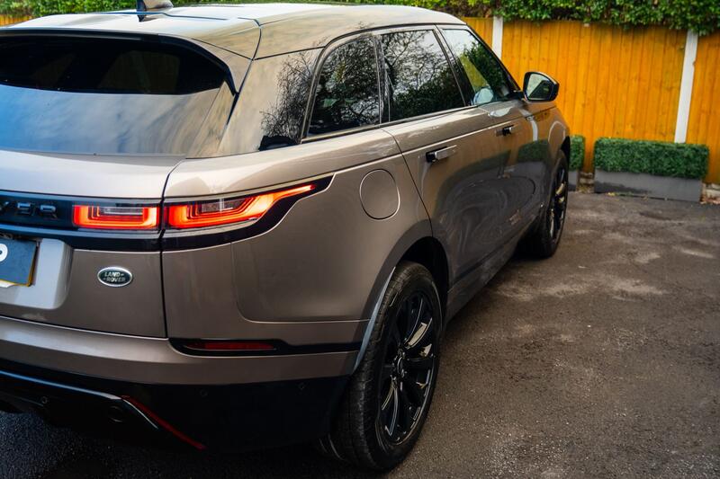 LAND ROVER RANGE ROVER VELAR